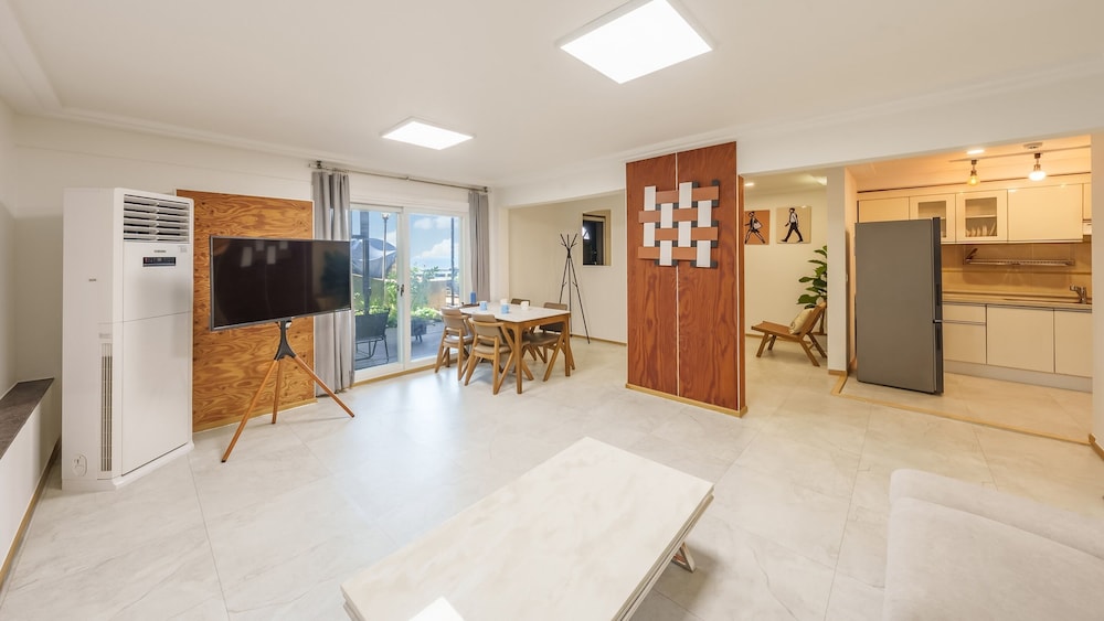 Basic Room, 1 Bedroom (102)