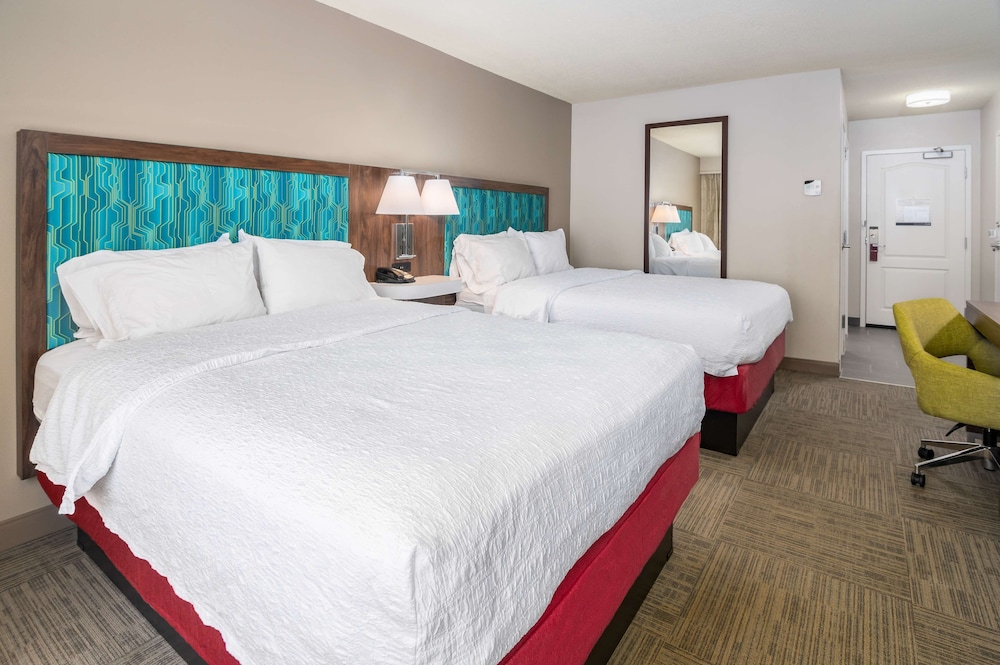 Room, 2 Queen Beds, Accessible, Non Smoking - Photo 3