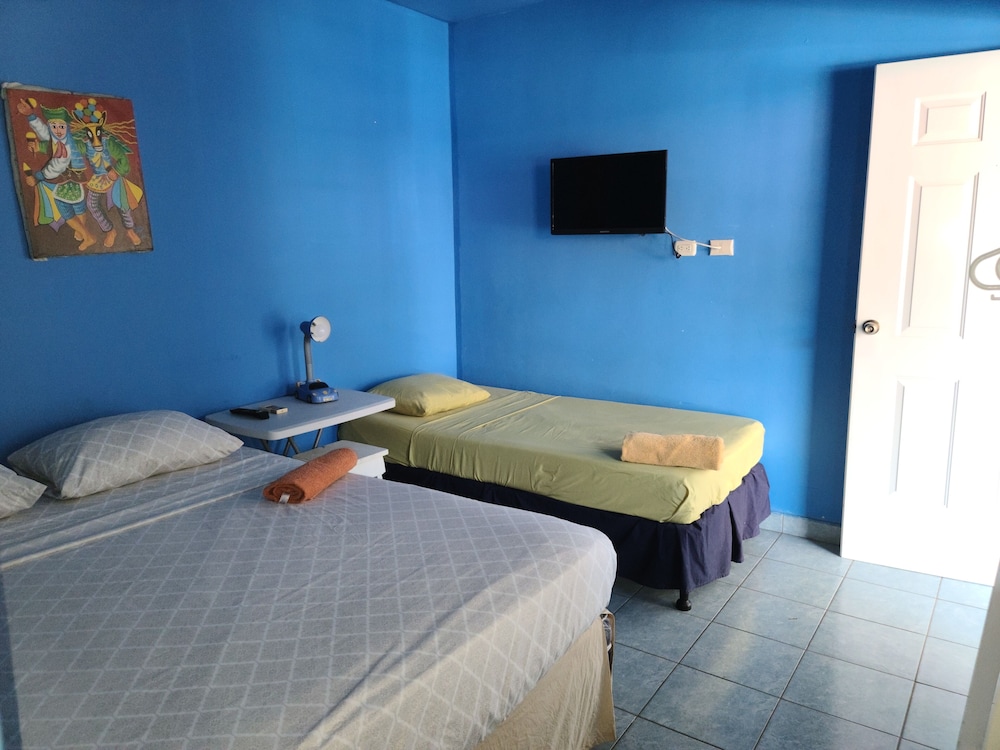 Classic Triple Room, Multiple Beds, Private Bathroom, Courtyard View