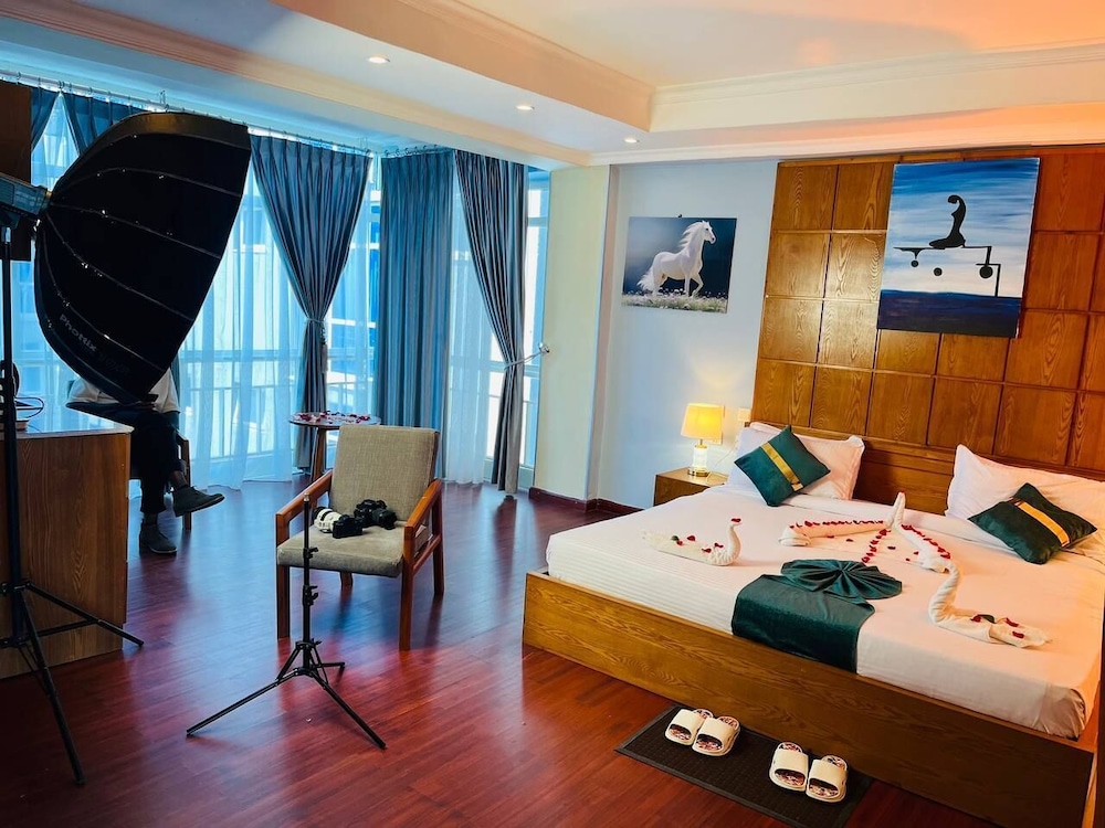 Deluxe Room, City View photo 3