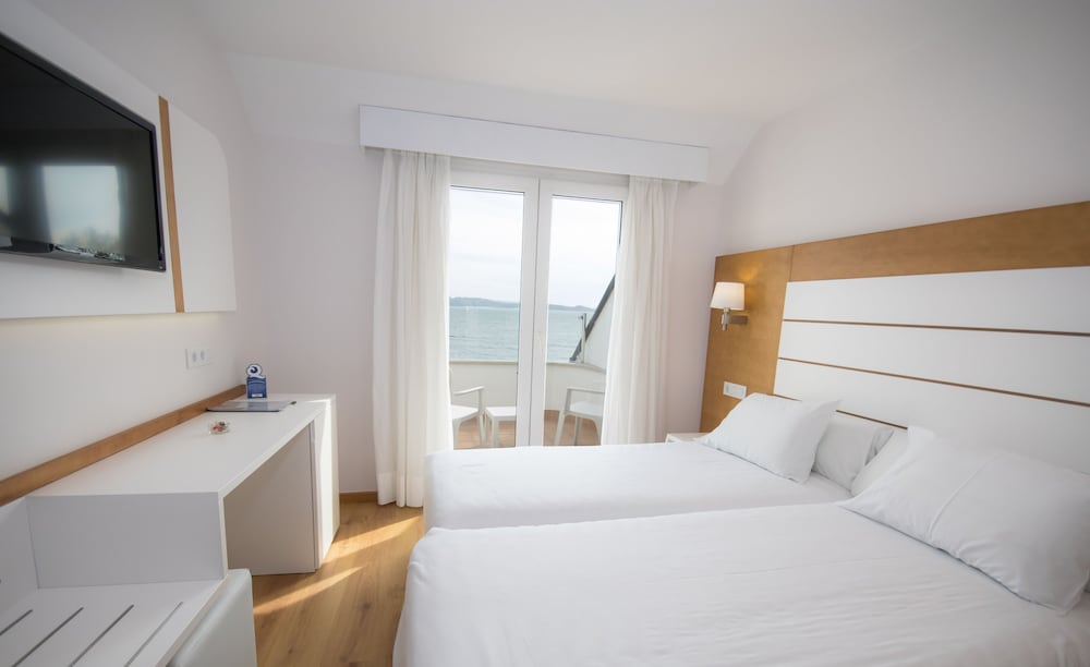Double Room, Sea View - Photo 1