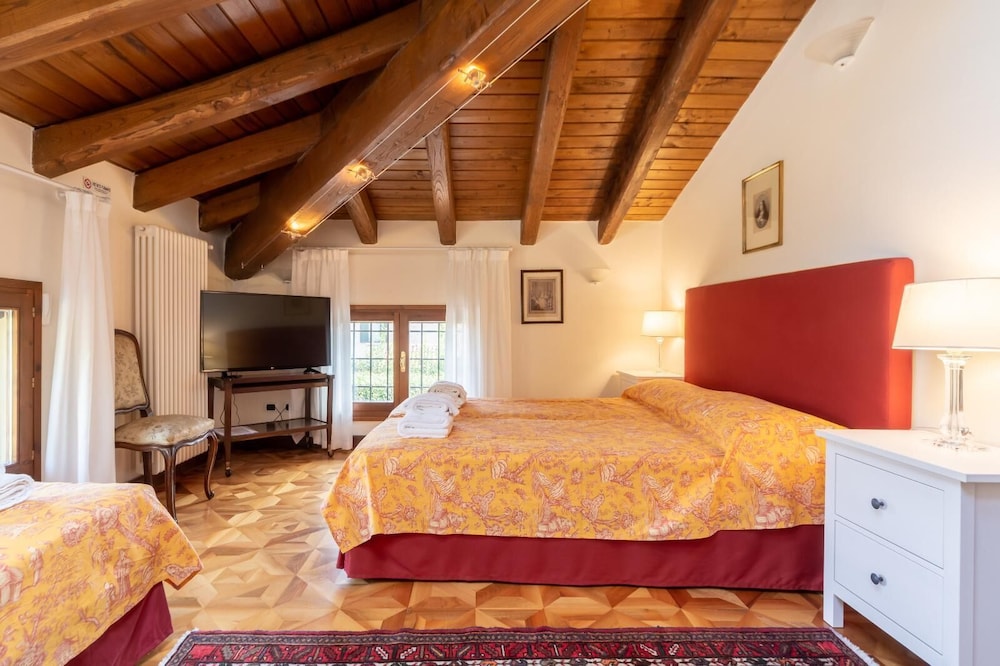Superior Triple Room photo 1