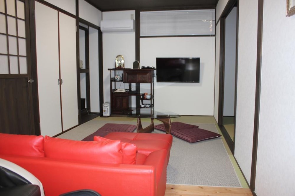 Standard Studio, 2 Bathrooms, Mountain View photo 3