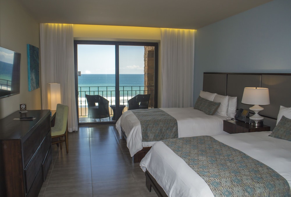 Deluxe Room, 2 Queen Beds, Balcony, Ocean View