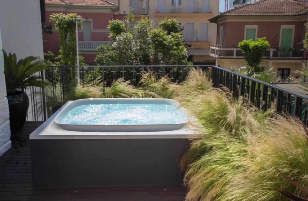Suite, Annex Building (with private Jacuzzi) - Photo 20