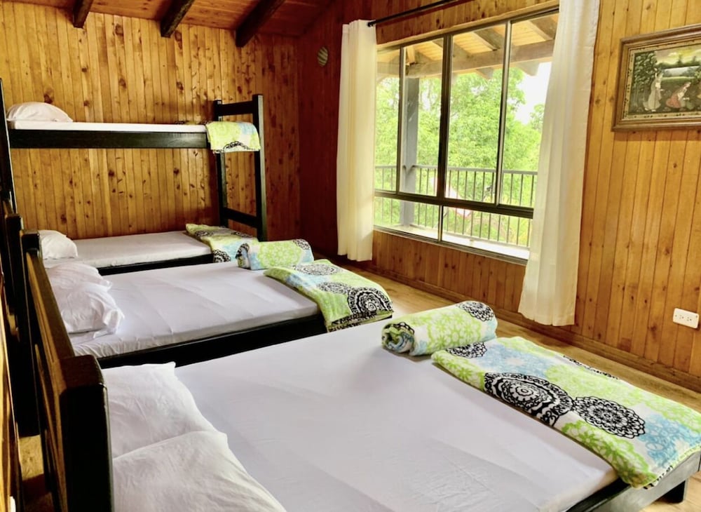 Family Cottage, Multiple Bedrooms, Private Pool, Mountain View photo 1