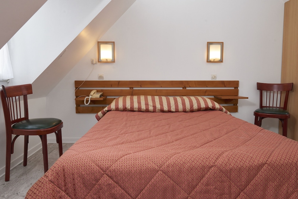 Classic Double Room, 1 Double Bed, Non Smoking photo 2