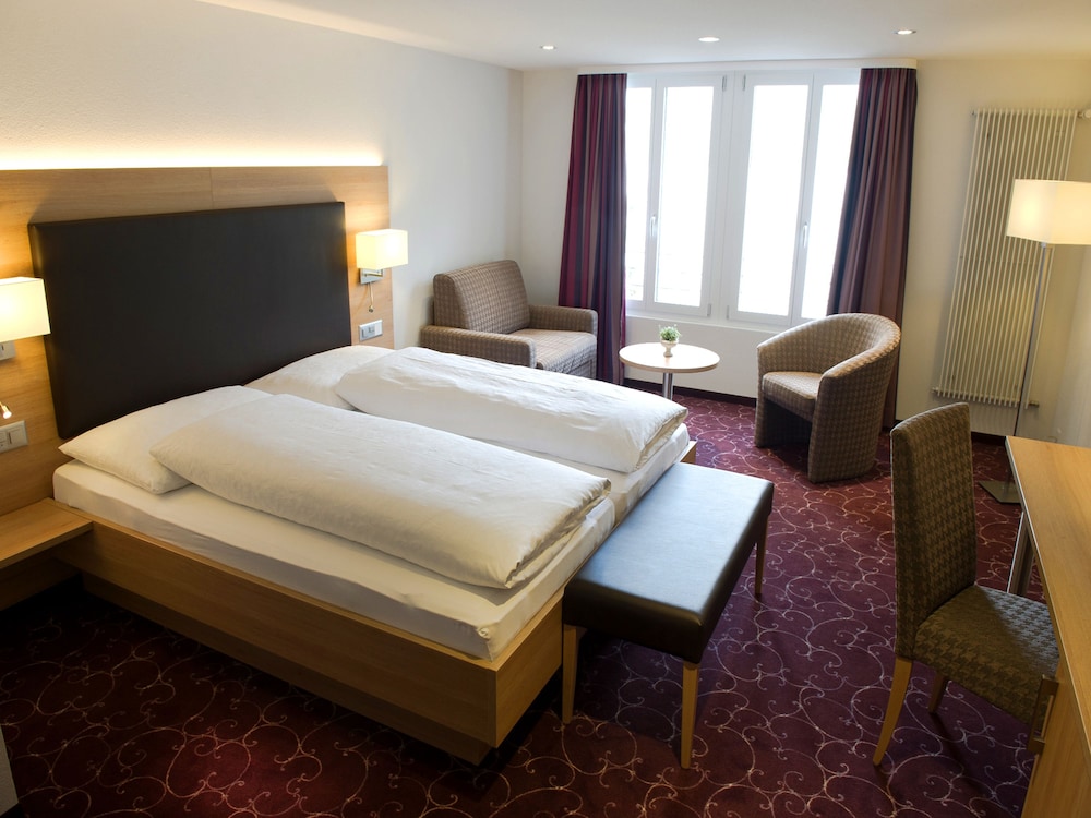 Superior Double Room Plus with Balcony, Lake View photo 1