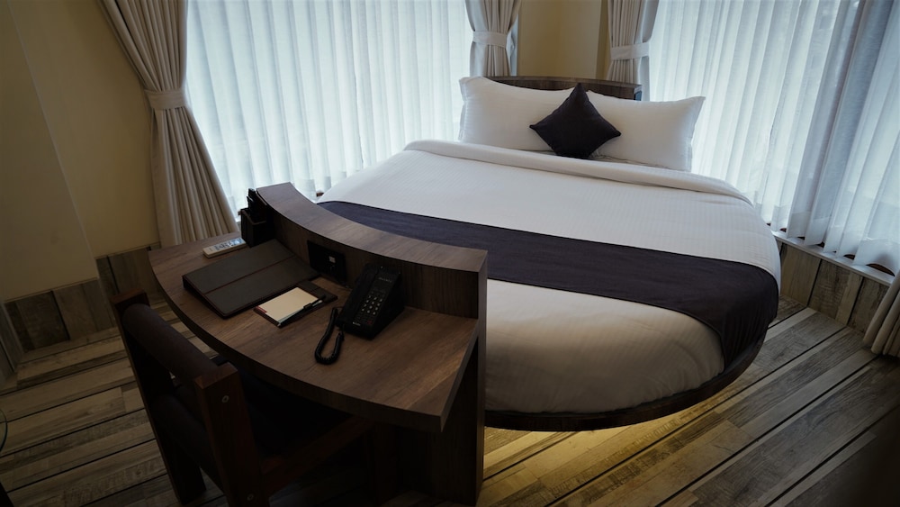 Executive Room - Photo 6