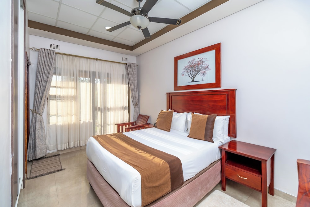 Standard Double or Twin Room photo 3