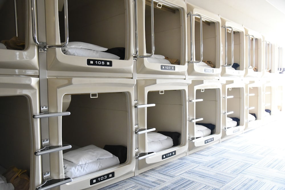 Standard Capsule Room, 1 Twin Upper Bed photo 1