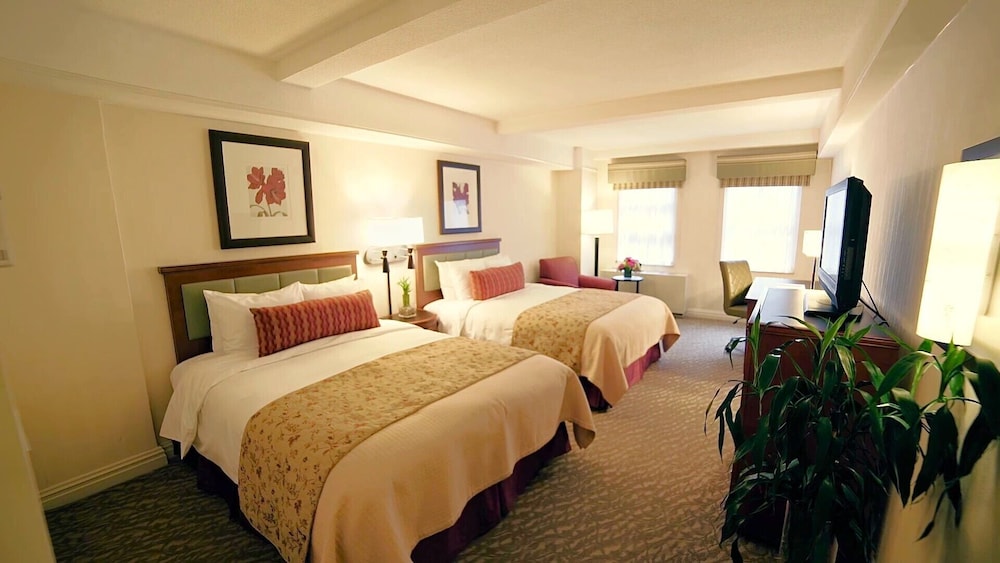 Deluxe Room, 2 Queen Beds