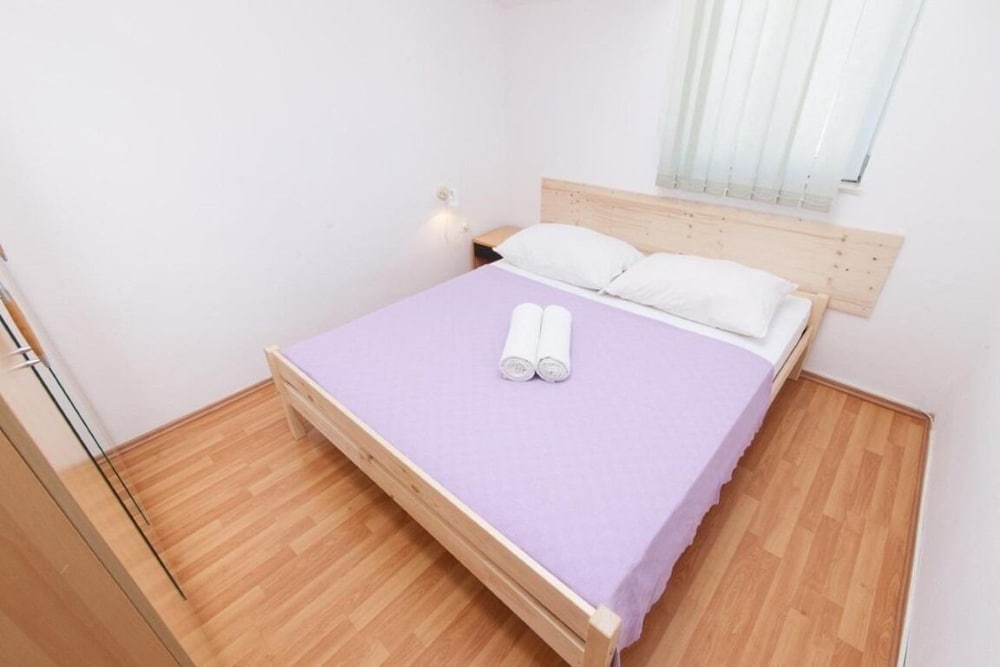 Apartment (Vik - 250 m from beach - A2(3+2))