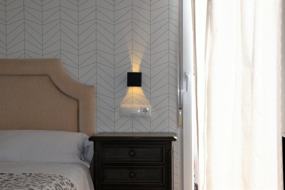 Apartment, Private Bathroom - Photo 1
