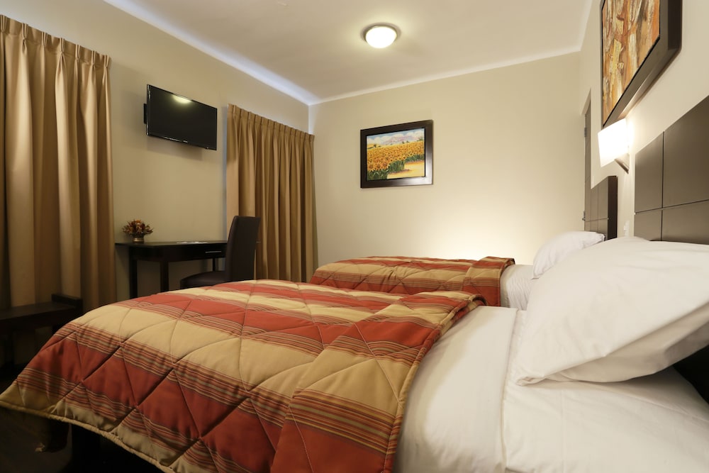Double or Twin Room photo 2