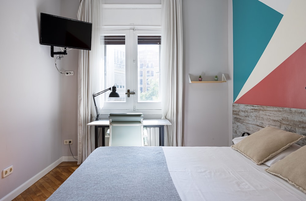 Premium Double Room, Shared Bathroom photo 2
