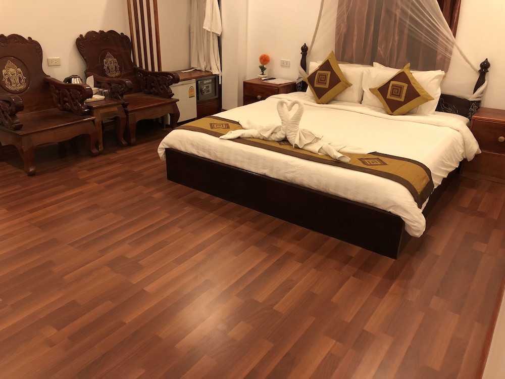 Deluxe Double Room, 1 King Bed photo 1