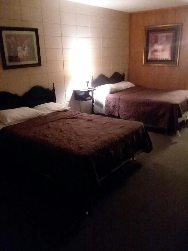 Standard Room, 2 Double Beds, Non Smoking photo 1