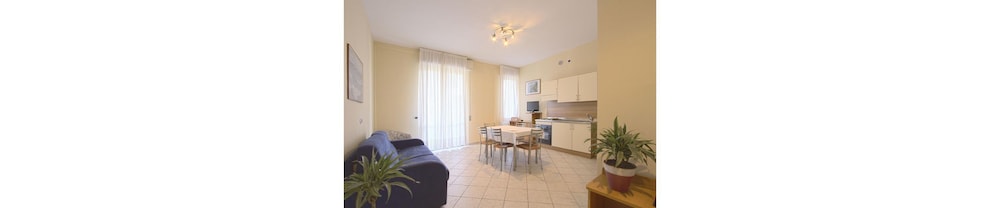 Comfort Apartment photo 2