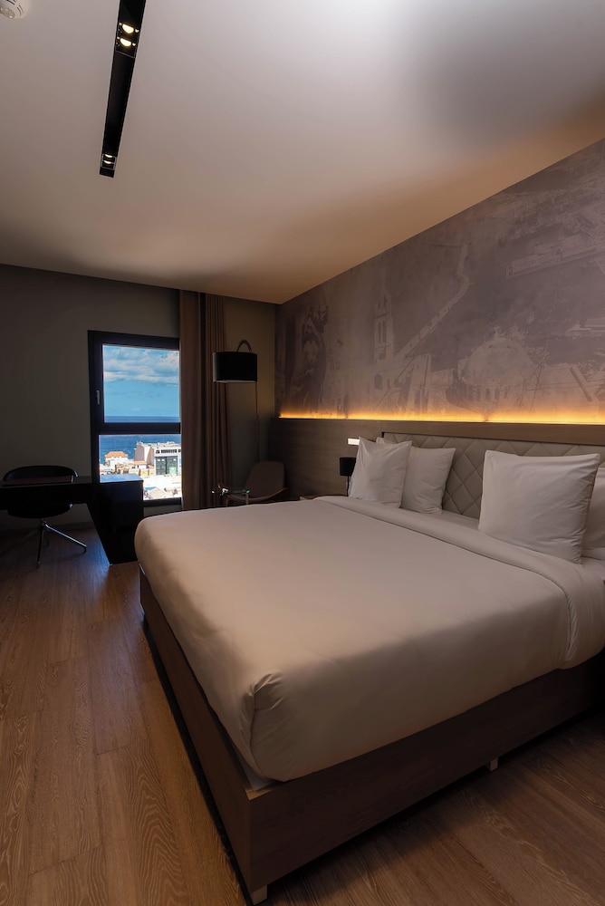 Deluxe Double Room, 1 King Bed