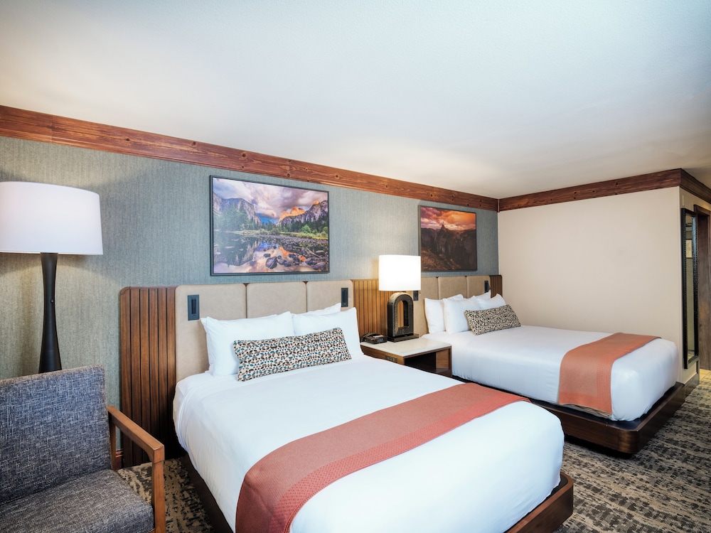 Premium Room, 2 Queen Beds, Patio photo 2