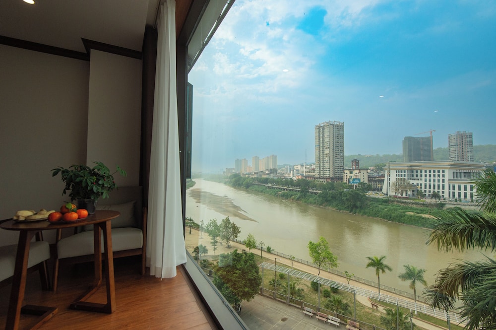 Deluxe Double Room Single Use photo 2