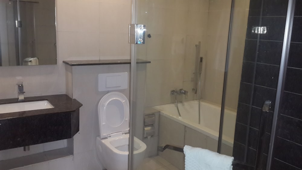 Twin Room with City View