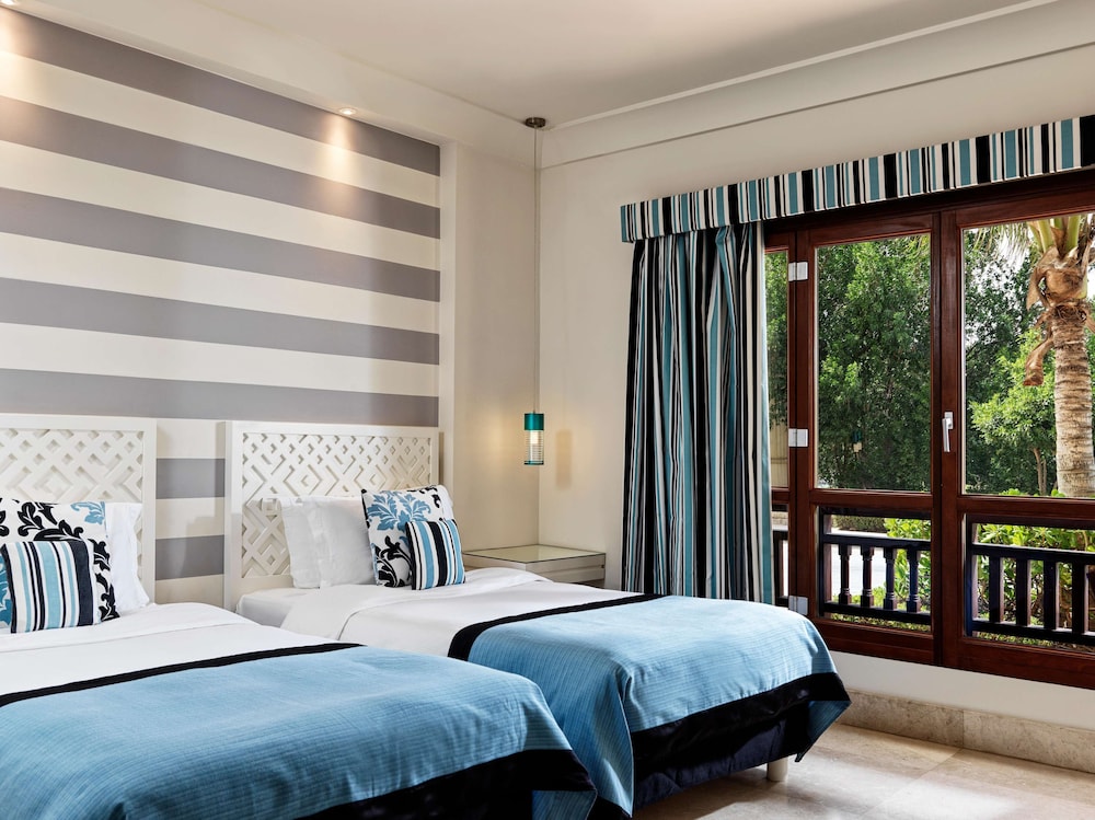 Three bedrooms Apartment With Aqua Park Entrance