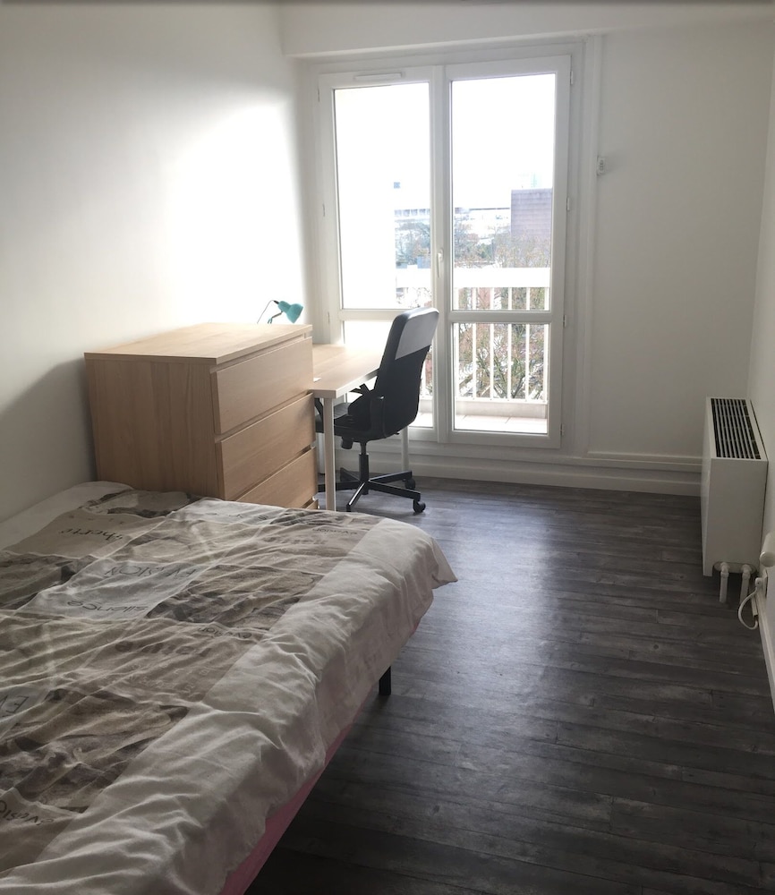Superior Room, 1 King Bed, Non Smoking, City View photo 1