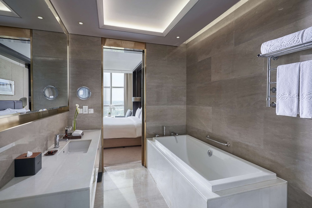 Standard Room, City View photo 2