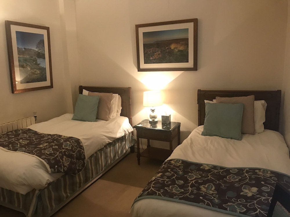 Twin Room, Ensuite (Bed & Breakfast) - Photo 2