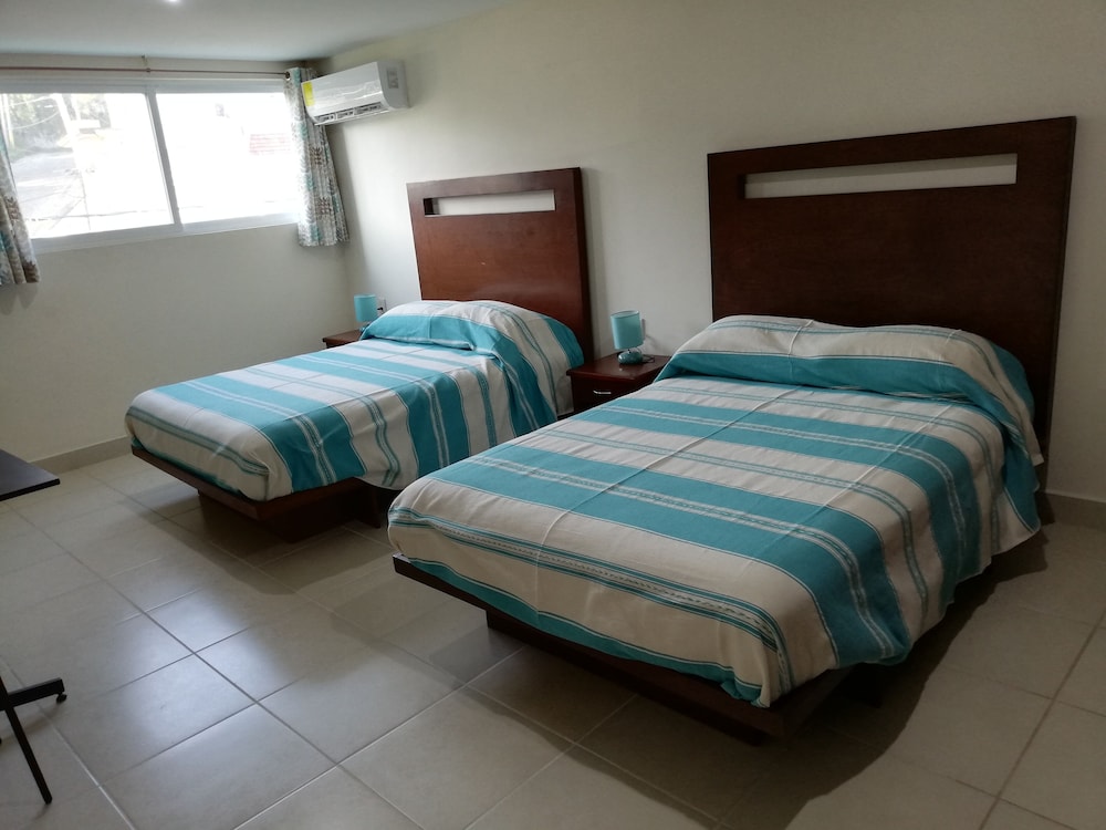 Family Quadruple Room, 2 Double Beds photo 1