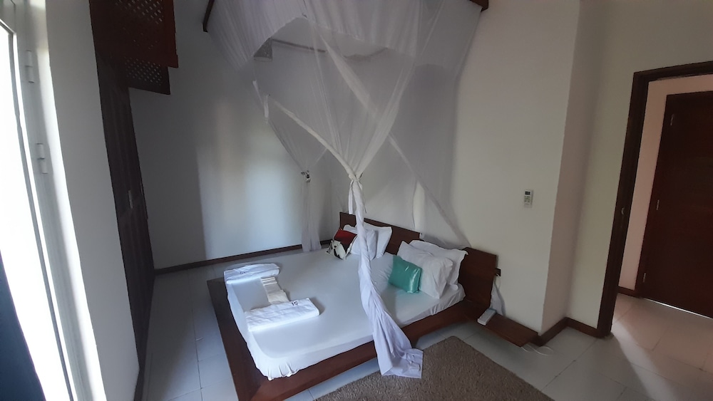 Design Apartment, 1 King Bed with Sofa bed, Courtyard View