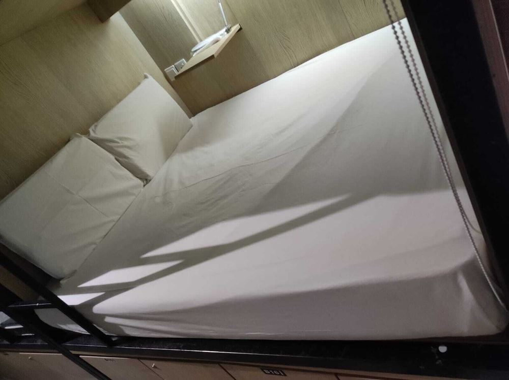 Standard Shared Dormitory Super SIngle Bed Room A_MIX GENDER photo 1