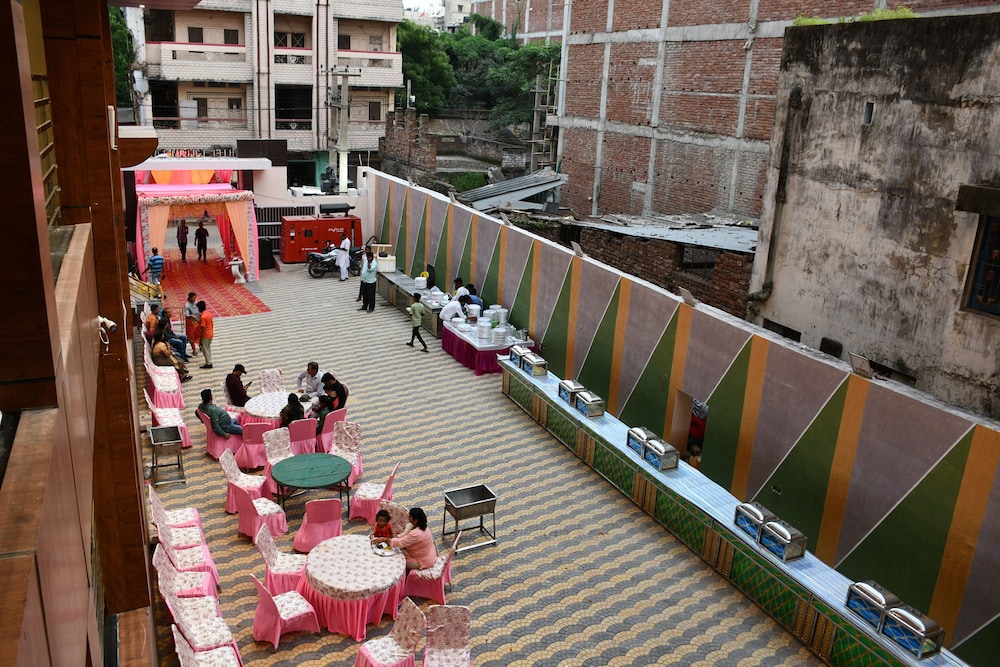 Luxury Double Room, Balcony, City View photo 2