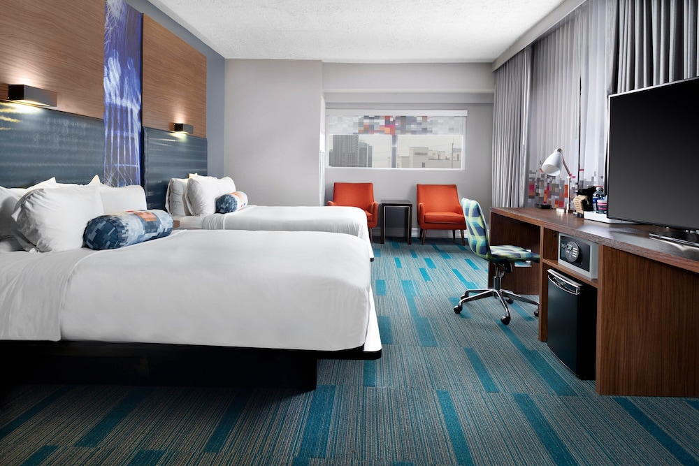 Traditional Room, 2 Queen Beds (Mobility Accessible, Roll-In Shower) - Photo 1