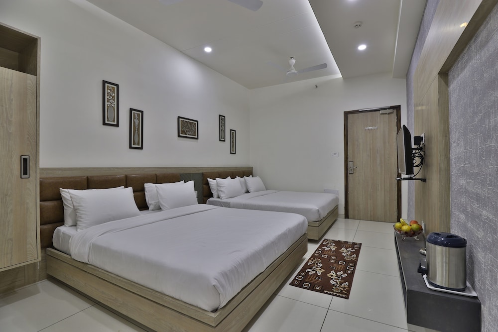 Premium Room - Photo 5