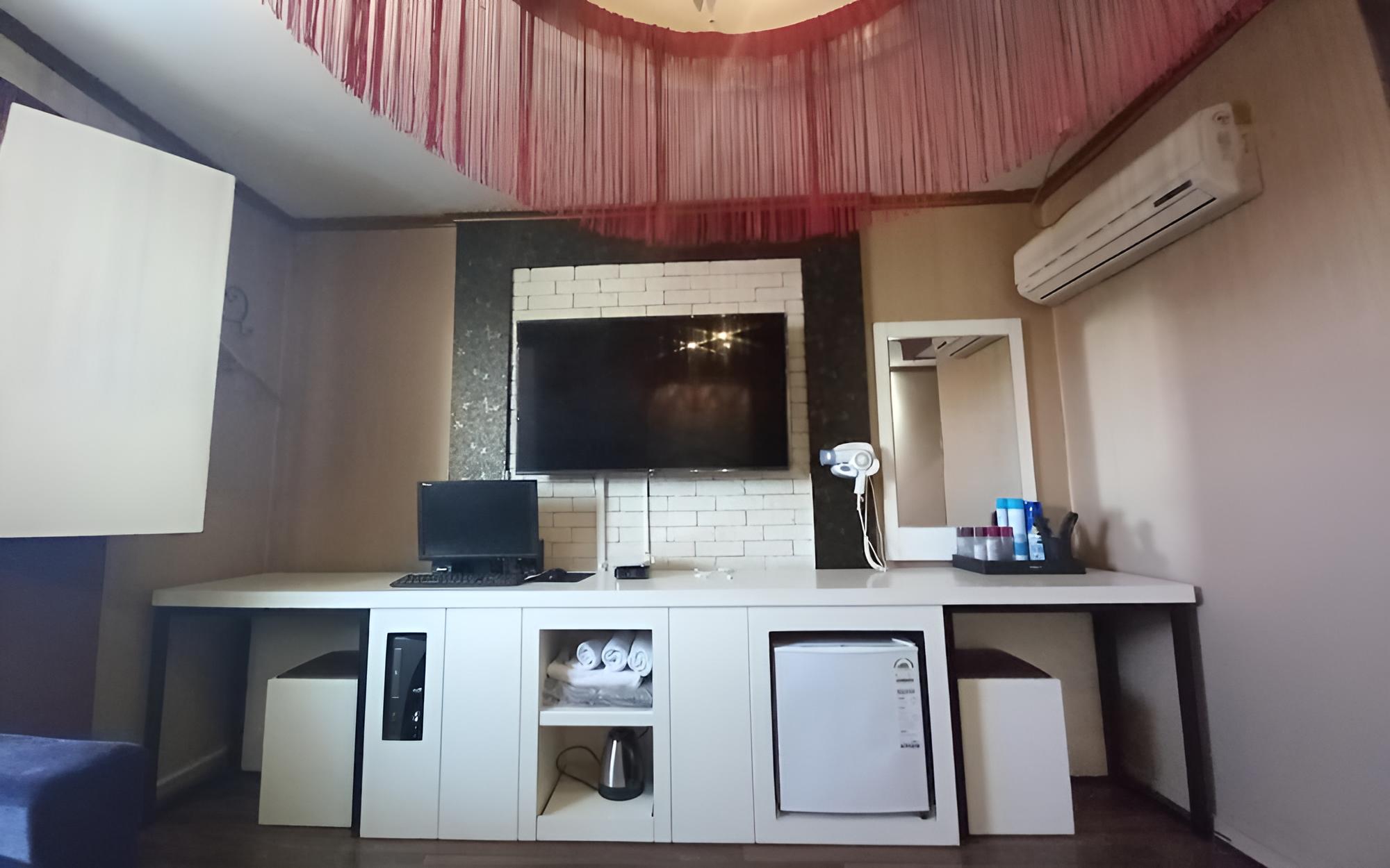 Room (VIP) - Photo 18
