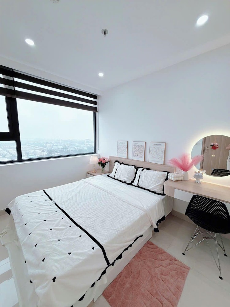 Deluxe Apartment, City View