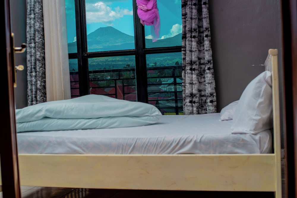 Deluxe Double Room, Balcony, Park View photo 2