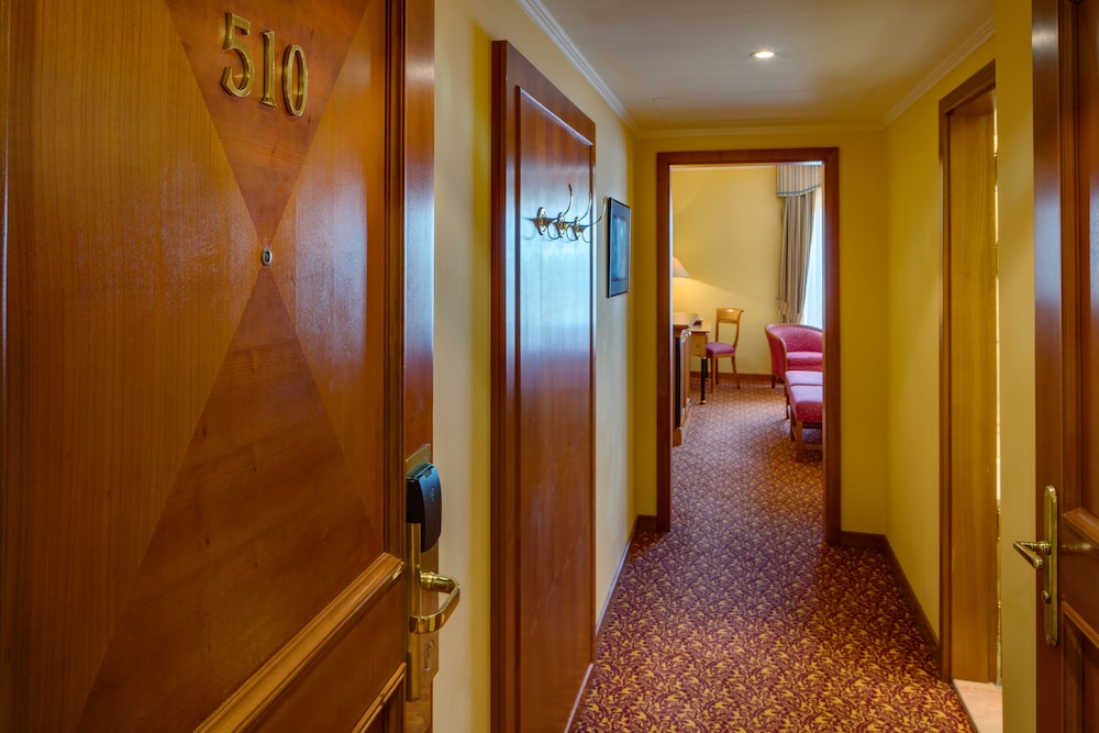 Standard Double Room - Photo 4