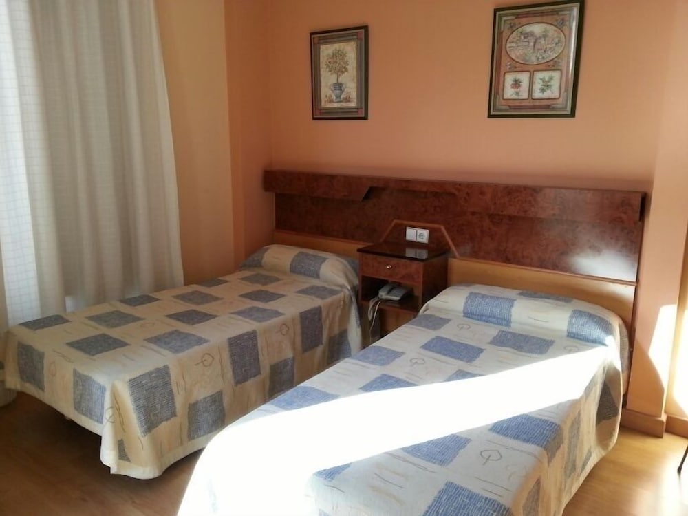 Standard Room, 2 Twin Beds