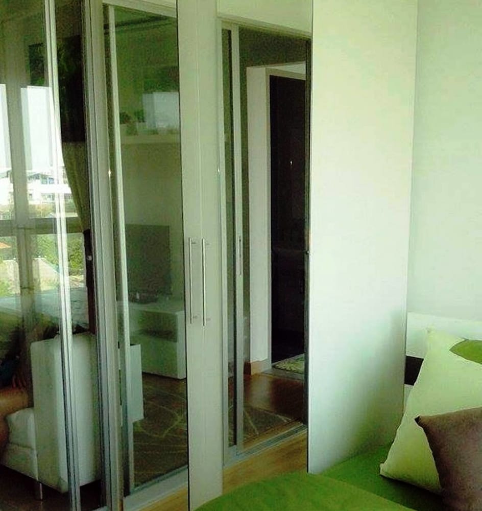 Deluxe Room with Garden View photo 2