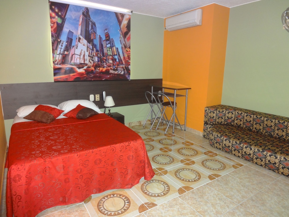 Single Room (With Air Conditioning ) photo 2