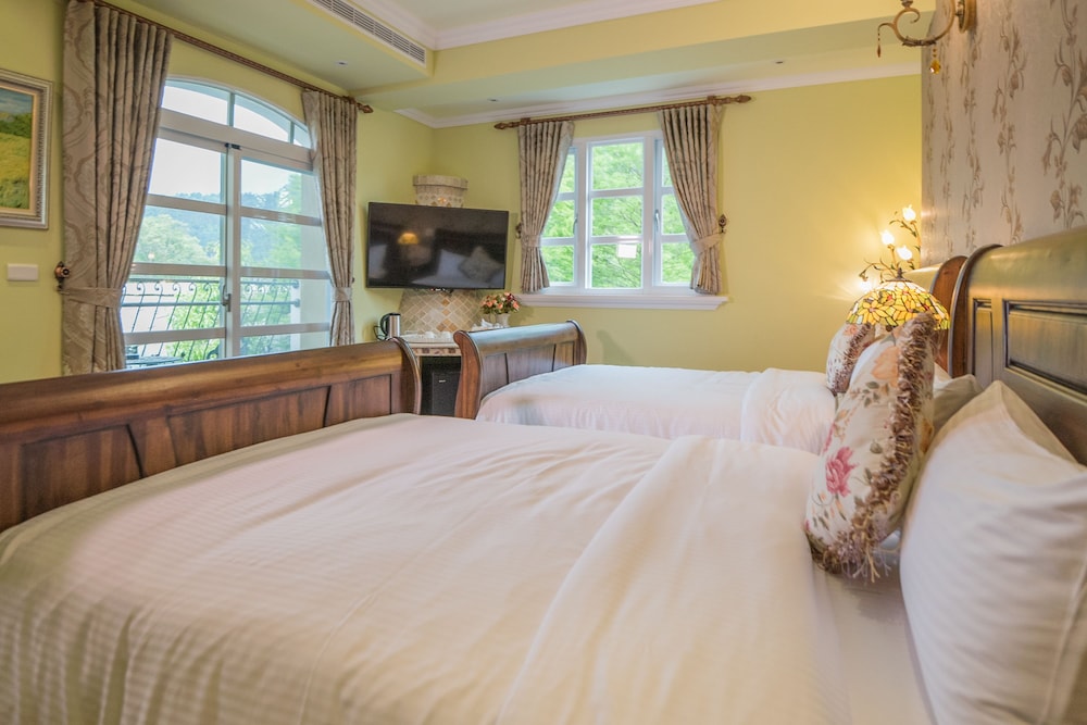 Classic Quadruple Room - Photo 2