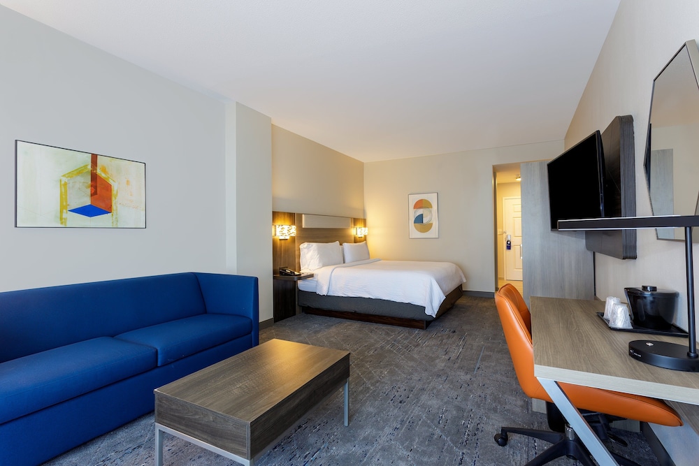 Standard Room, 1 King Bed - Photo 1