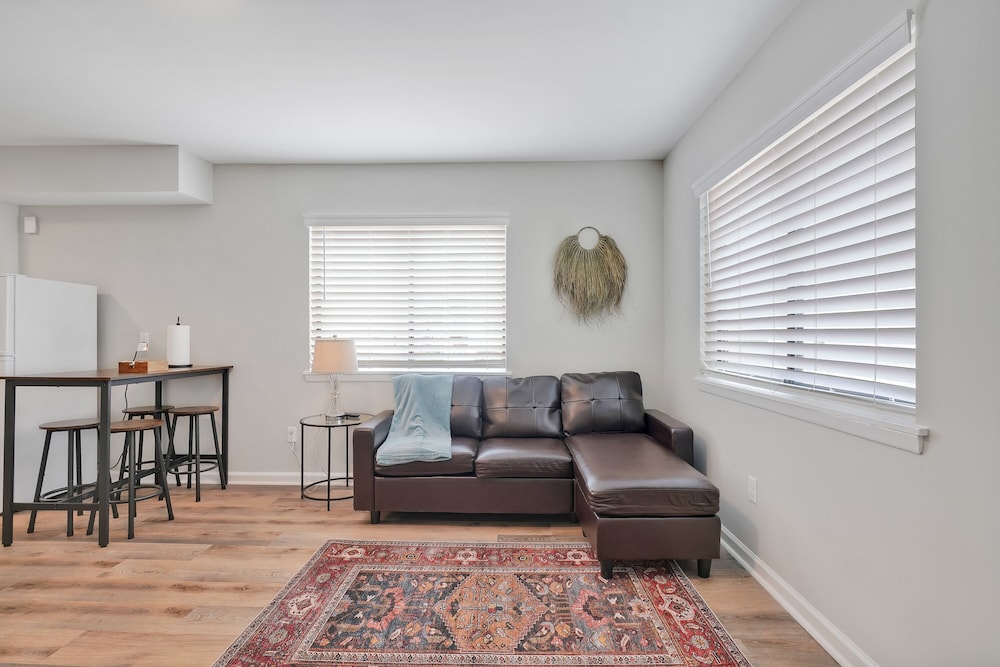 2 Bed 2 Bath Apartment