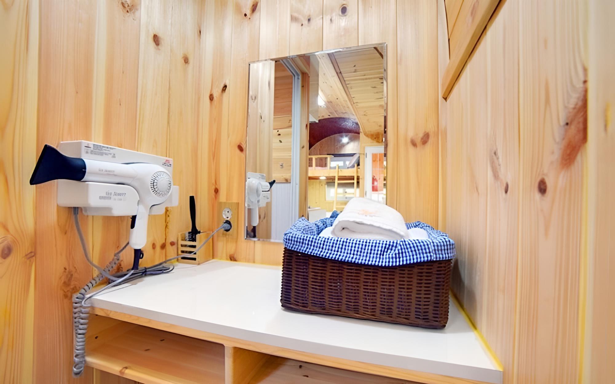 Room (Building 6 (Unshared House))