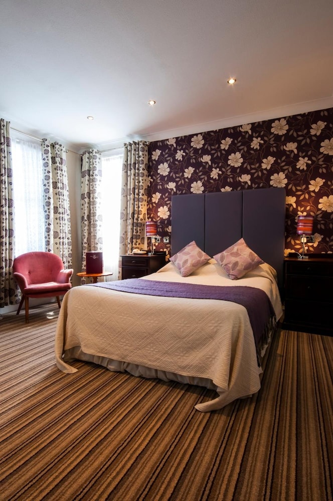 Classic Double or Twin Room, Garden View photo 3