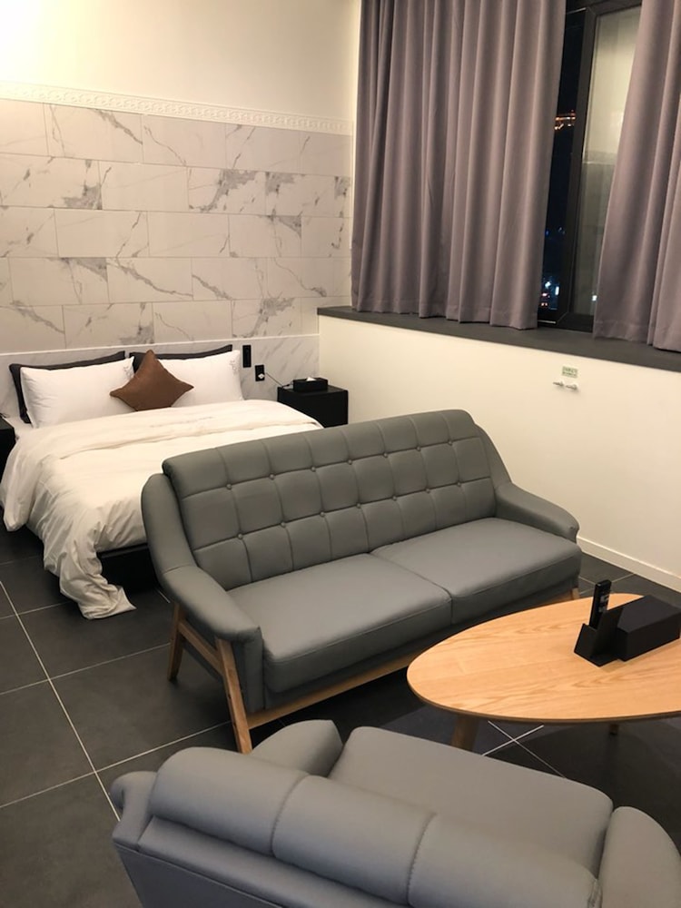 Junior Suite - No Parking photo 1